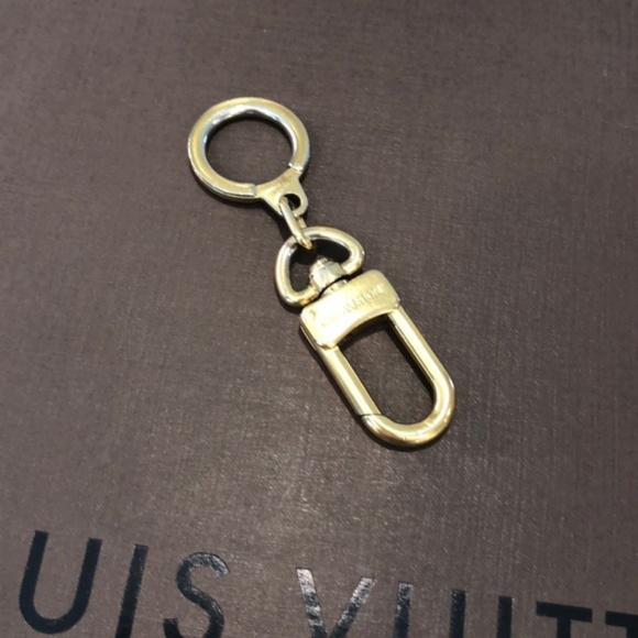 SOLD. Louis Vuitton strap extender - Picture 2 of 8